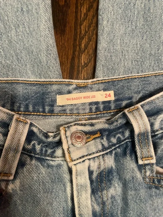 Levi's Light Blue Wide-Leg Distressed Jeans - Picture 4 of 4